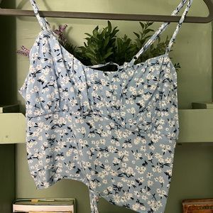 Cute blue flower crop top with cloud printed outer wear